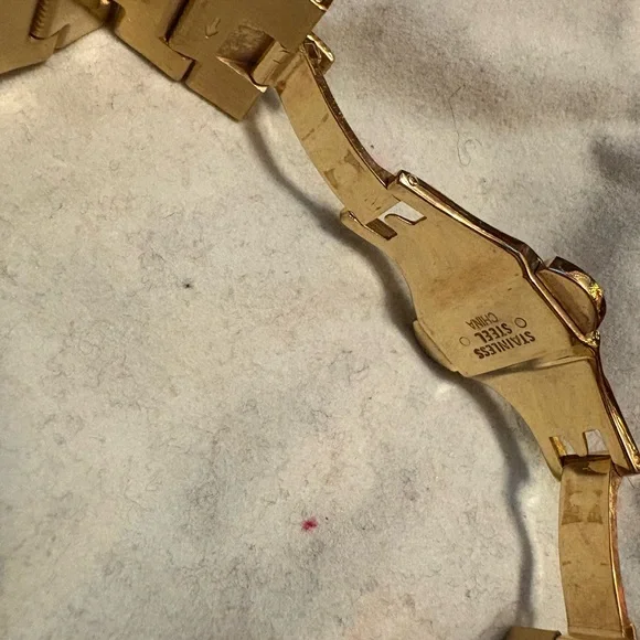 COPY - Judith Ripka Gold and Pink mother of pearl Women's Watch - Picture 5 of 9